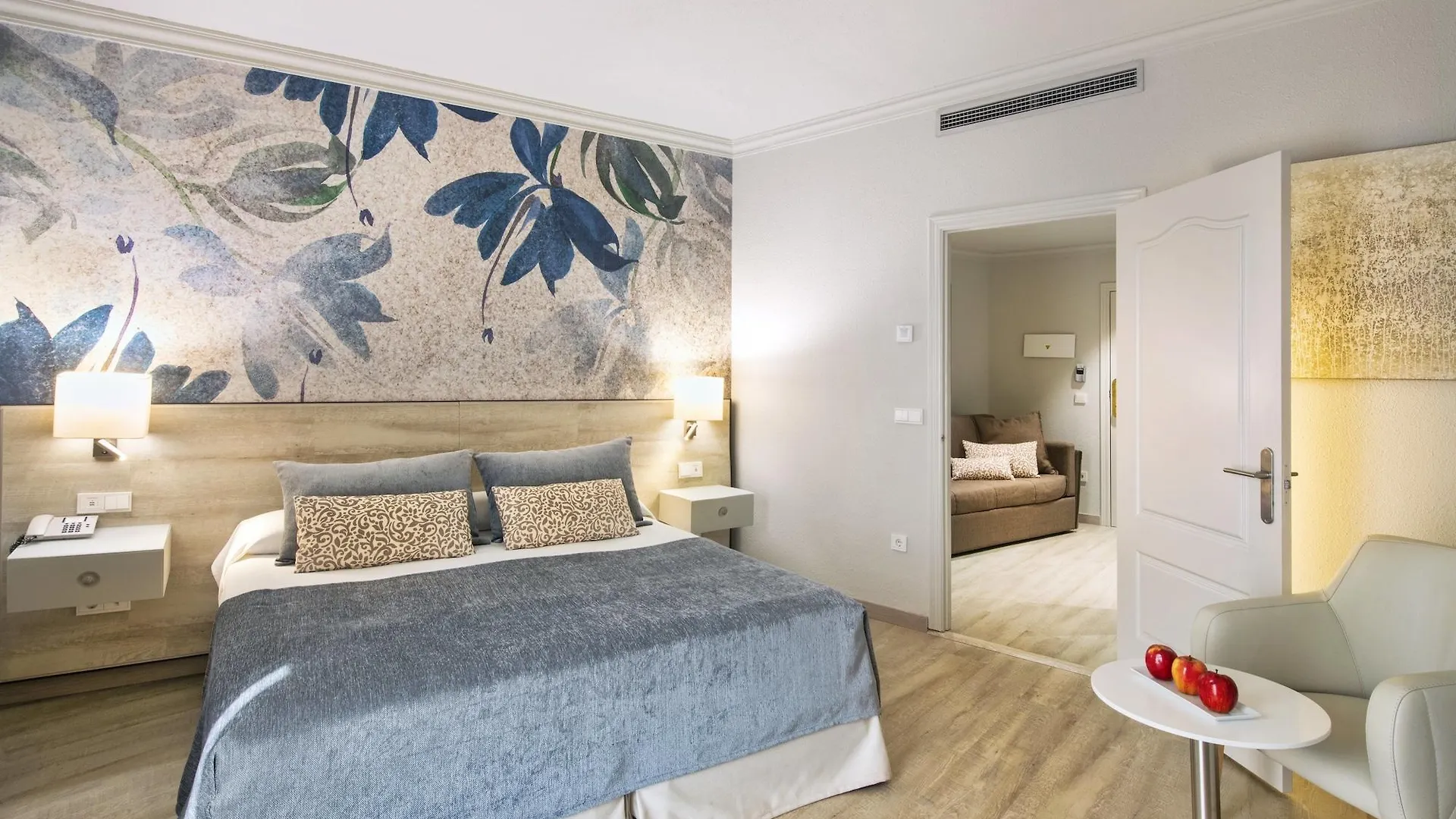 Salles Hotel Malaga Centro 4*,